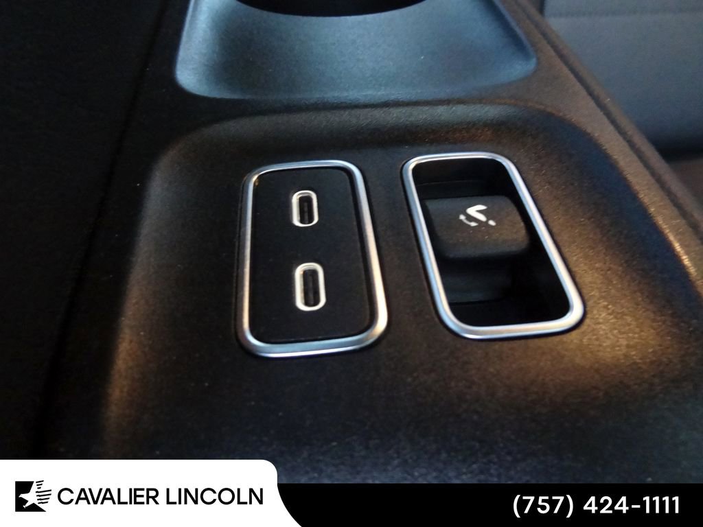 Used 2024 Mercedes-Benz GLS 450 4MATIC image 15