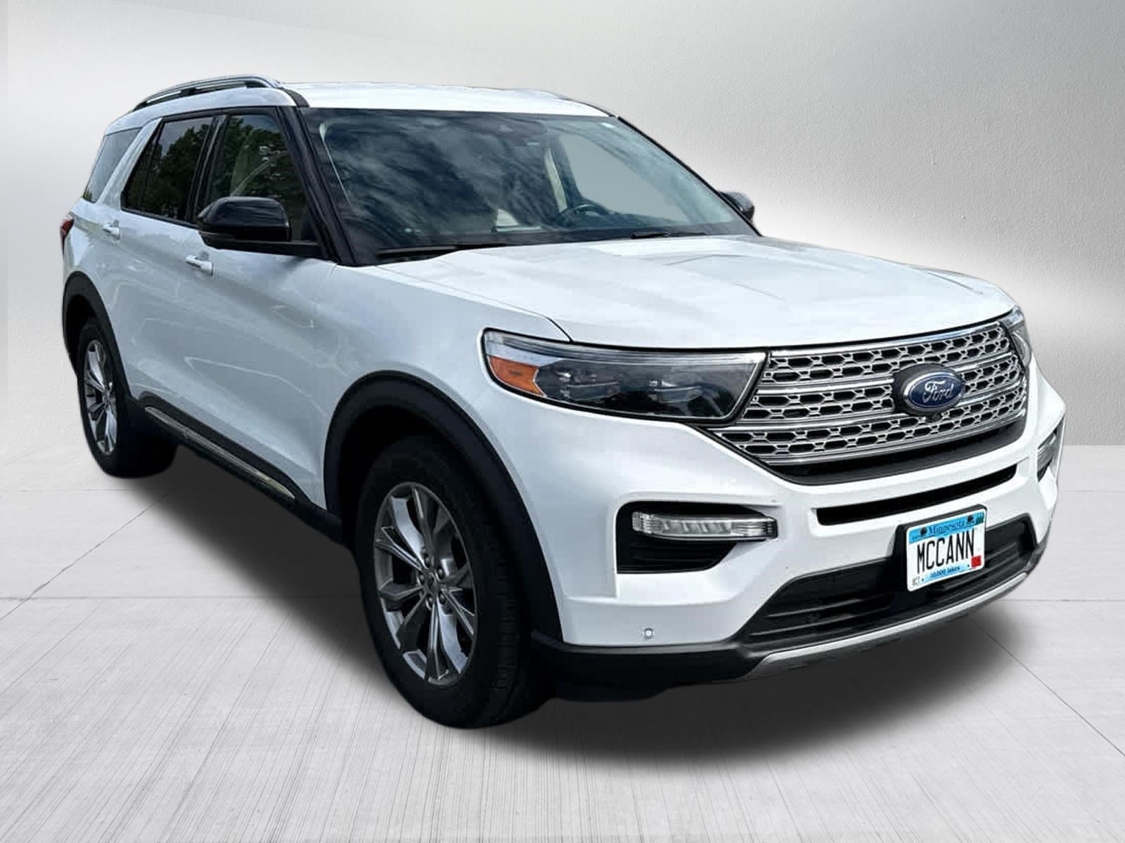 Certified 2020 Ford Explorer Limited AWD/4WD image 2
