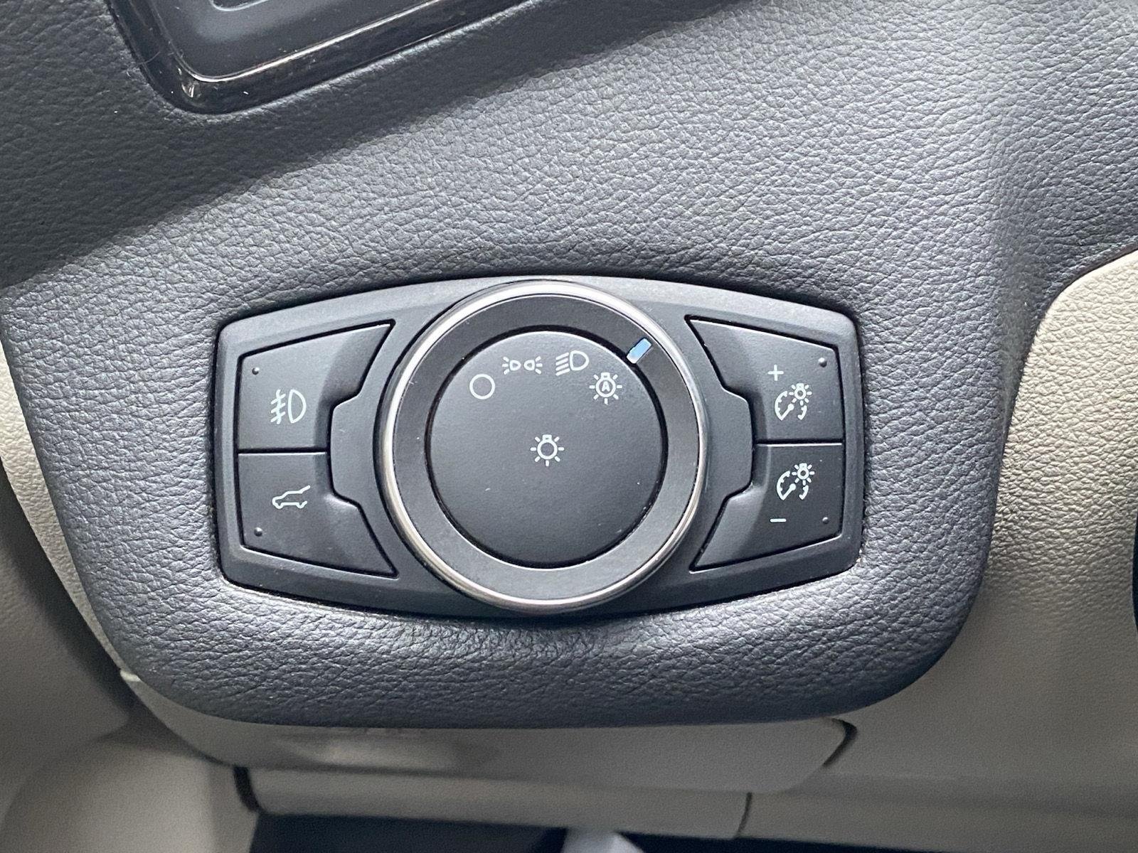Certified 2017 Ford Escape Titanium AWD/4WD image 22