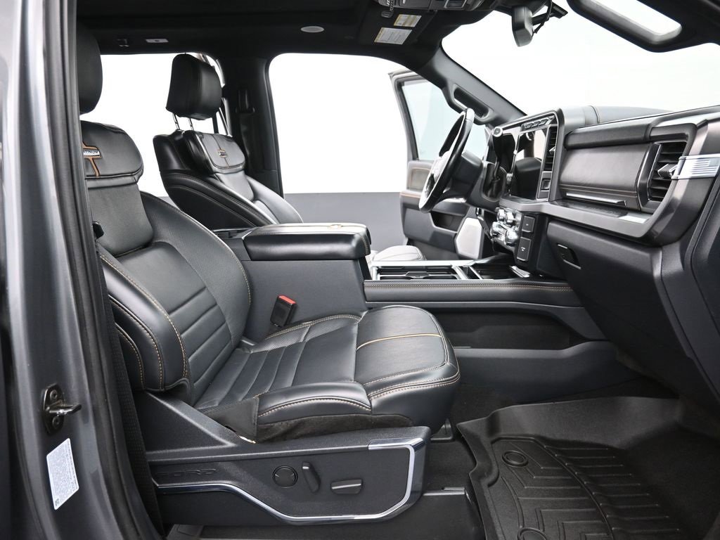 Certified 2023 Ford F250 Platinum image 27