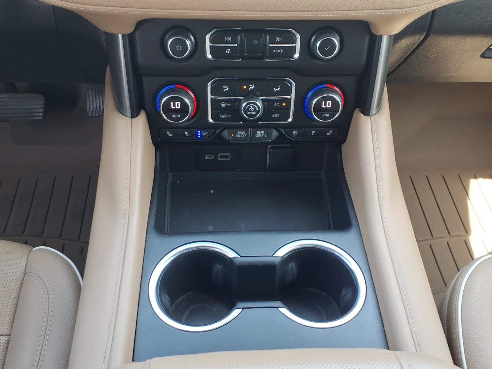 Used 2022 Chevrolet Tahoe Premier w/ Texas Edition RWD image 20