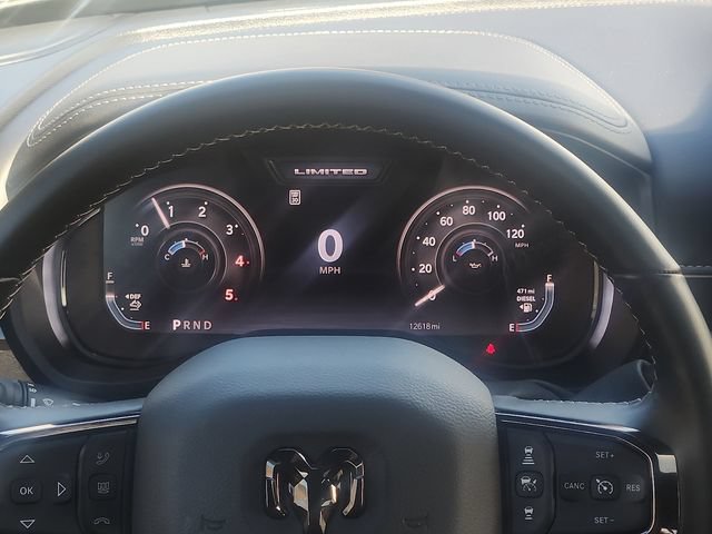 Used 2025 RAM 3500 Limited AWD/4WD image 13