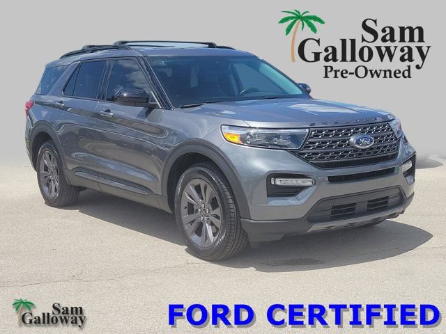 Certified 2024 Ford Explorer XLT w/ Equipment Group 202A AWD/4WD image 1