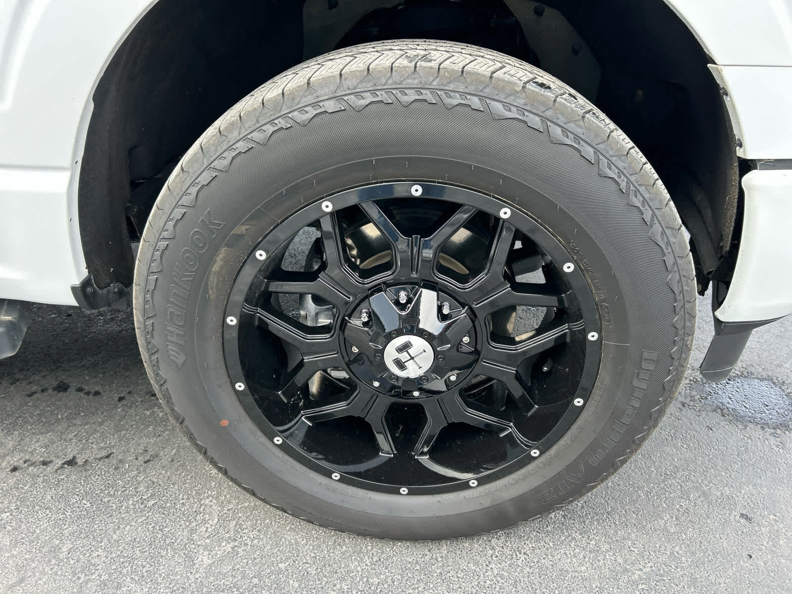 Certified 2025 Ford F150 Lariat image 18