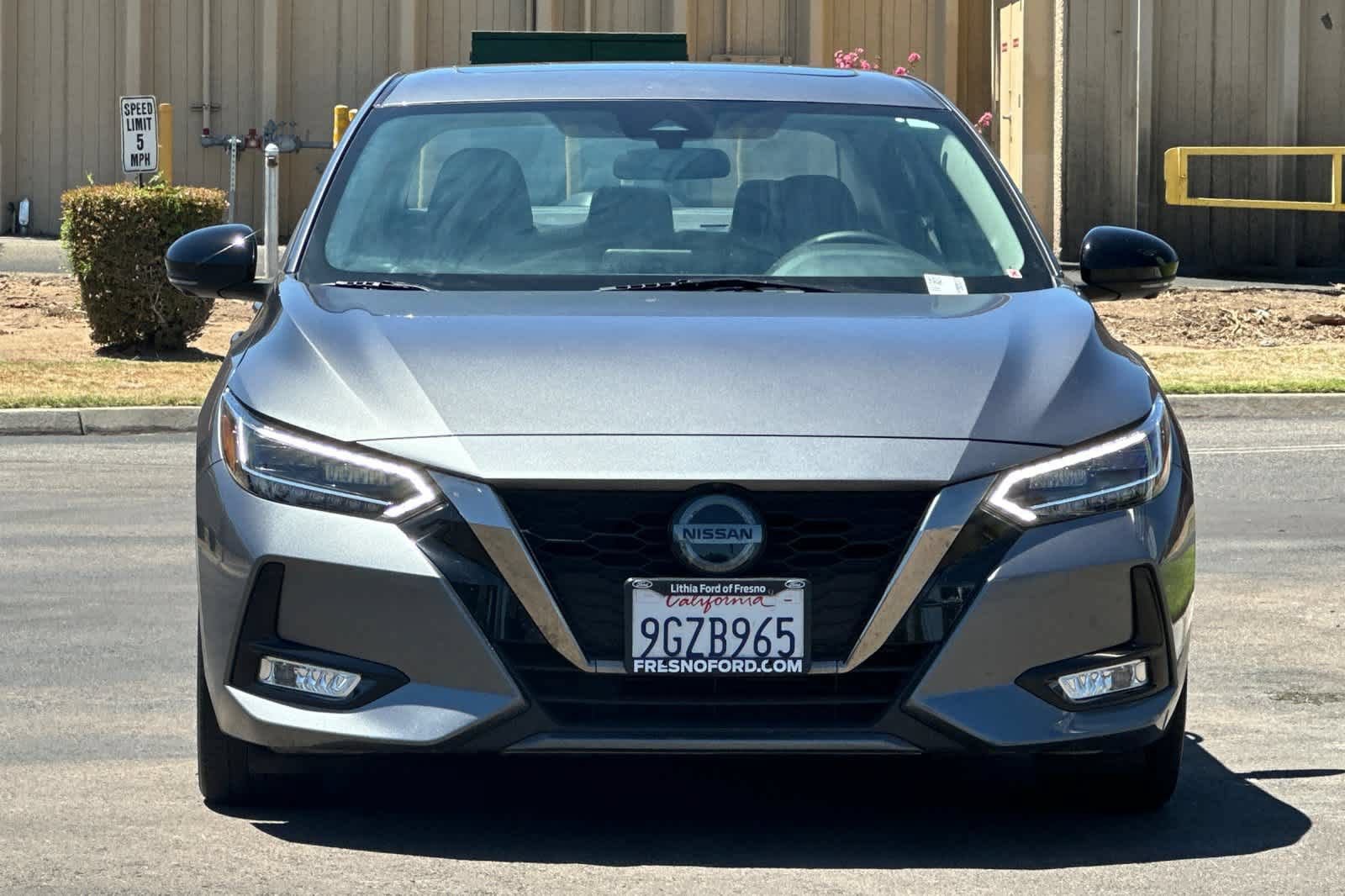 Used 2023 Nissan Sentra SR w/ SR Premium Package FWD image 11