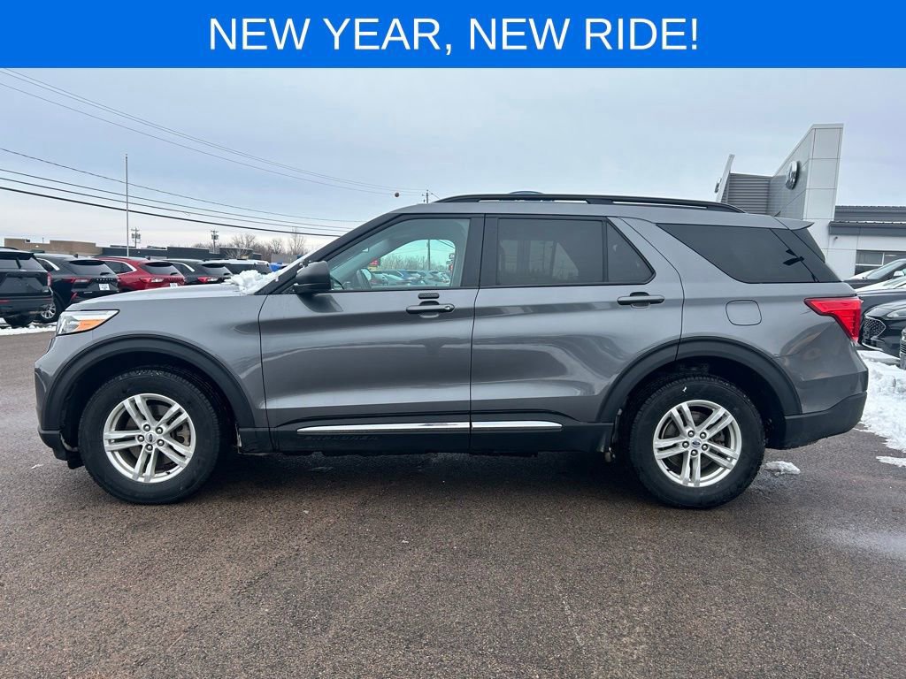 Certified 2023 Ford Explorer XLT w/ Class IV Trailer Tow Package image 3