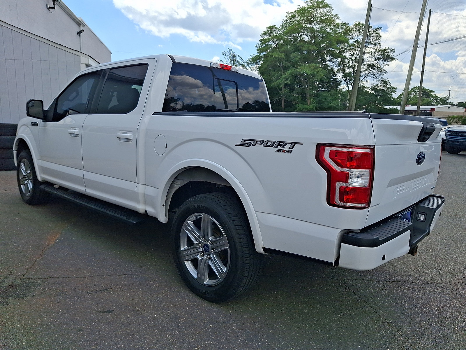 Certified 2019 Ford F150 XLT w/ Equipment Group 302A Luxury AWD/4WD image 7