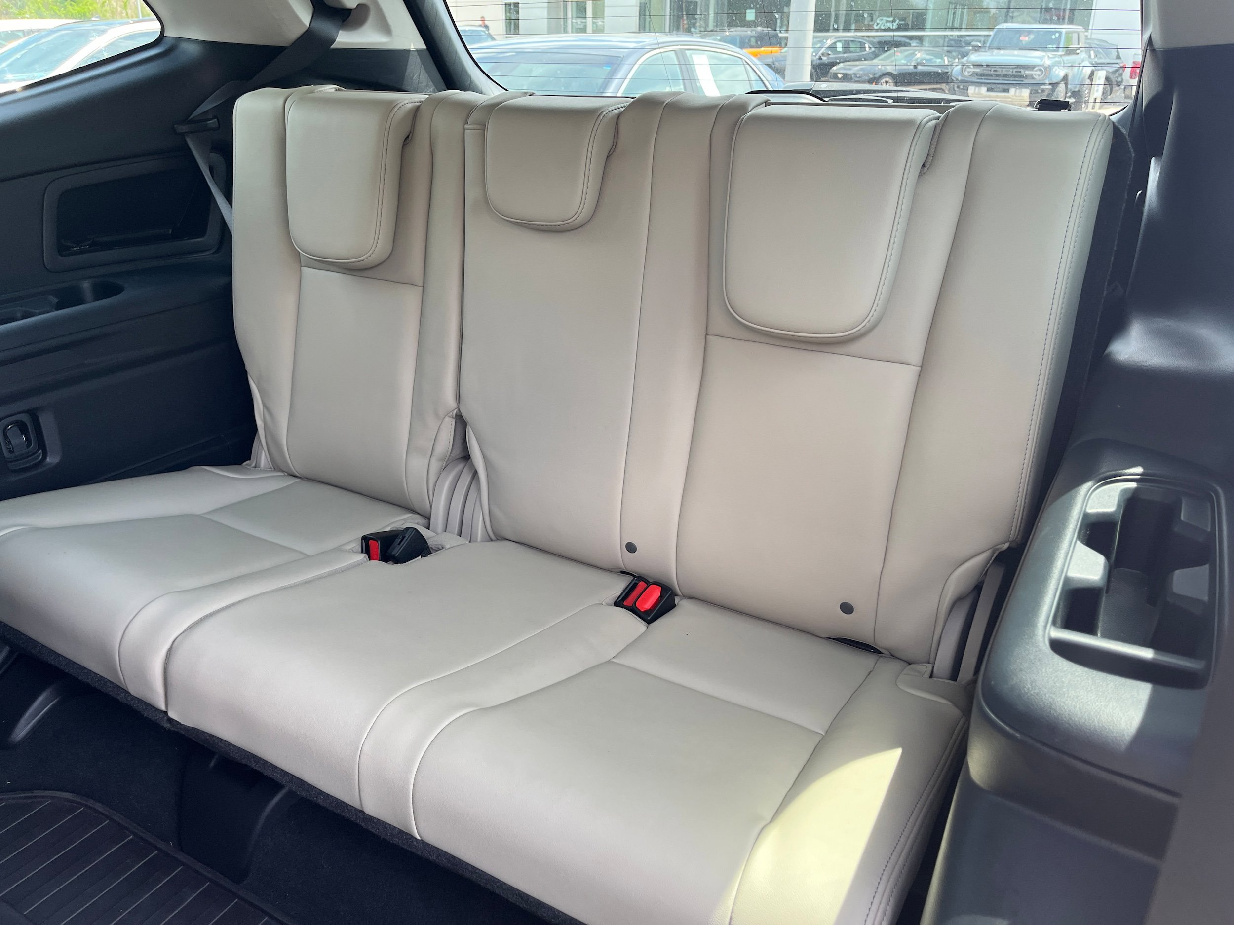 Used 2019 Subaru Ascent Limited AWD/4WD image 13