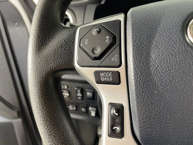 Used 2020 Toyota Tundra SR5 w/ SR5 Upgrade Package AWD/4WD image 11