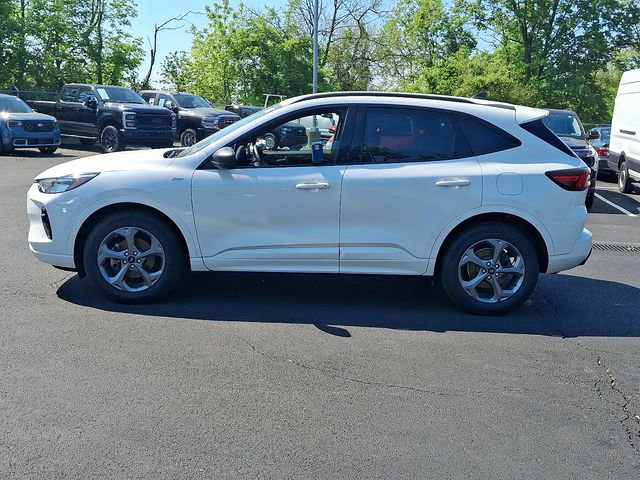 Certified 2023 Ford Escape ST-Line AWD/4WD image 6