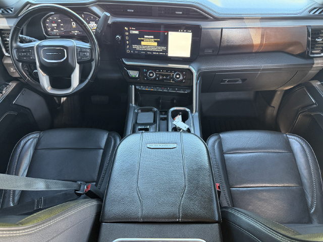 Used 2024 GMC Sierra 3500 Denali w/ Denali Reserve Package AWD/4WD image 18