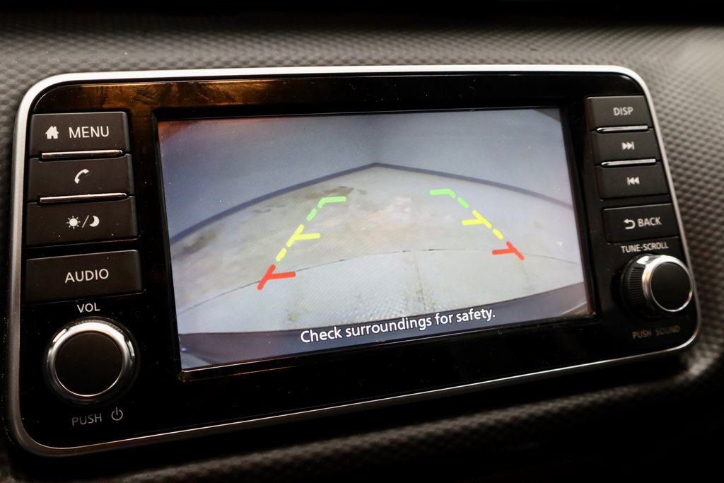 Used 2025 Nissan Kicks Play S image 2