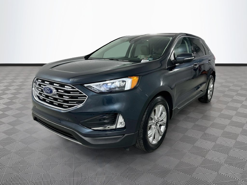 Certified 2023 Ford Edge Titanium AWD/4WD image 3