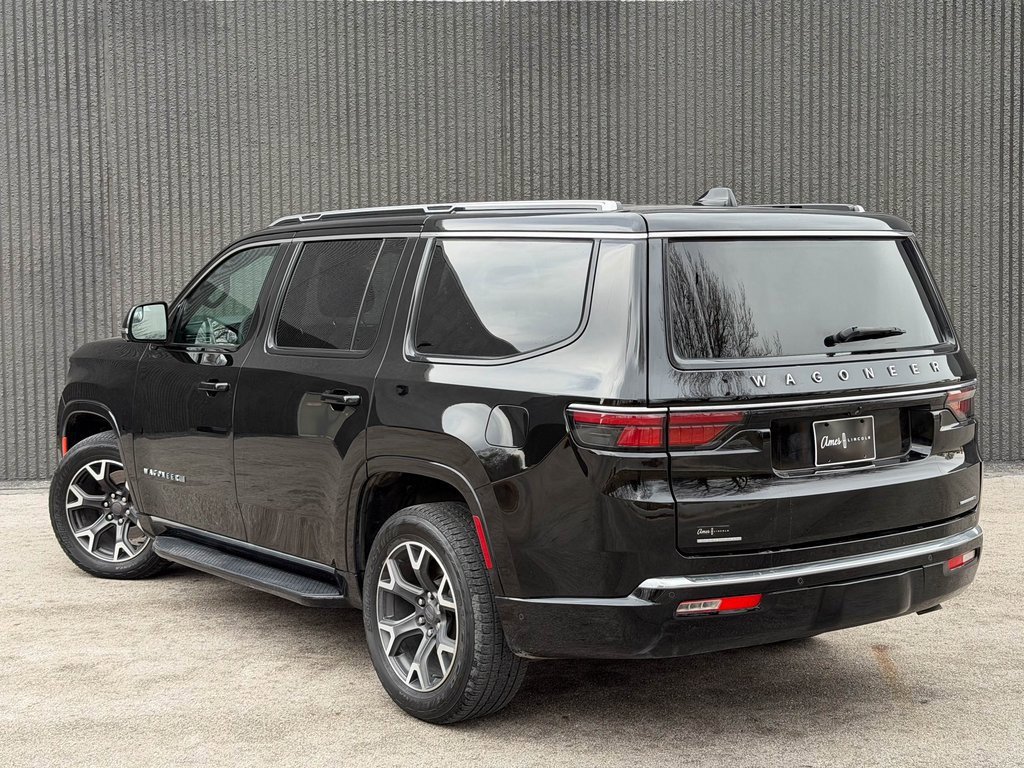 Used 2023 Jeep Wagoneer Series III w/ Convenience Group I image 5