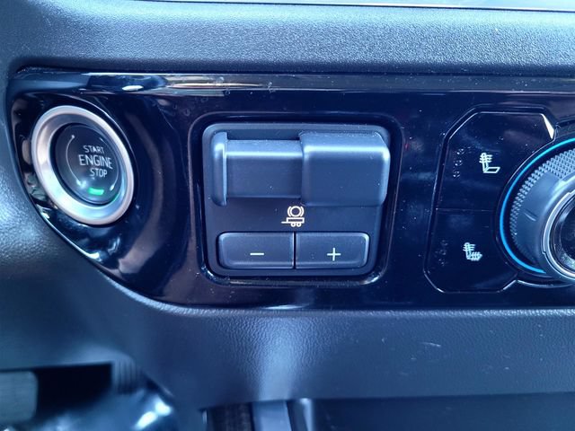Used 2024 Chevrolet Silverado 1500 LT Trail Boss w/ Convenience Package II AWD/4WD image 18
