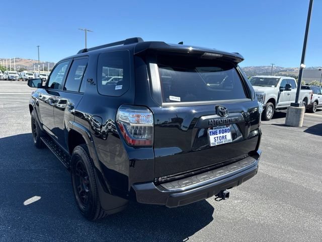 Used 2021 Toyota 4Runner TRD Off-Road AWD/4WD image 8
