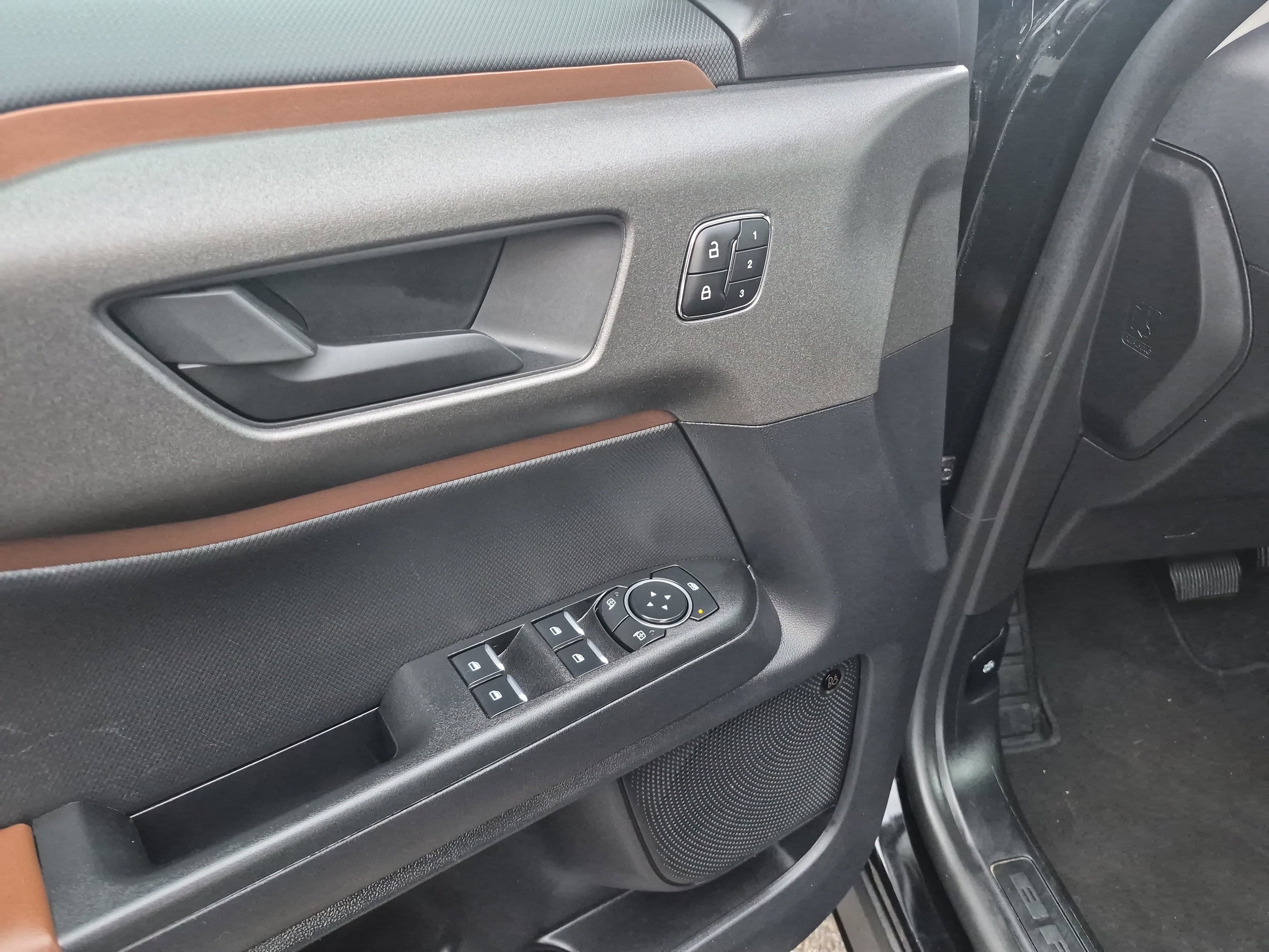 Certified 2025 Ford Bronco Sport Outer Banks w/ Outer Banks Tech Package+ image 10