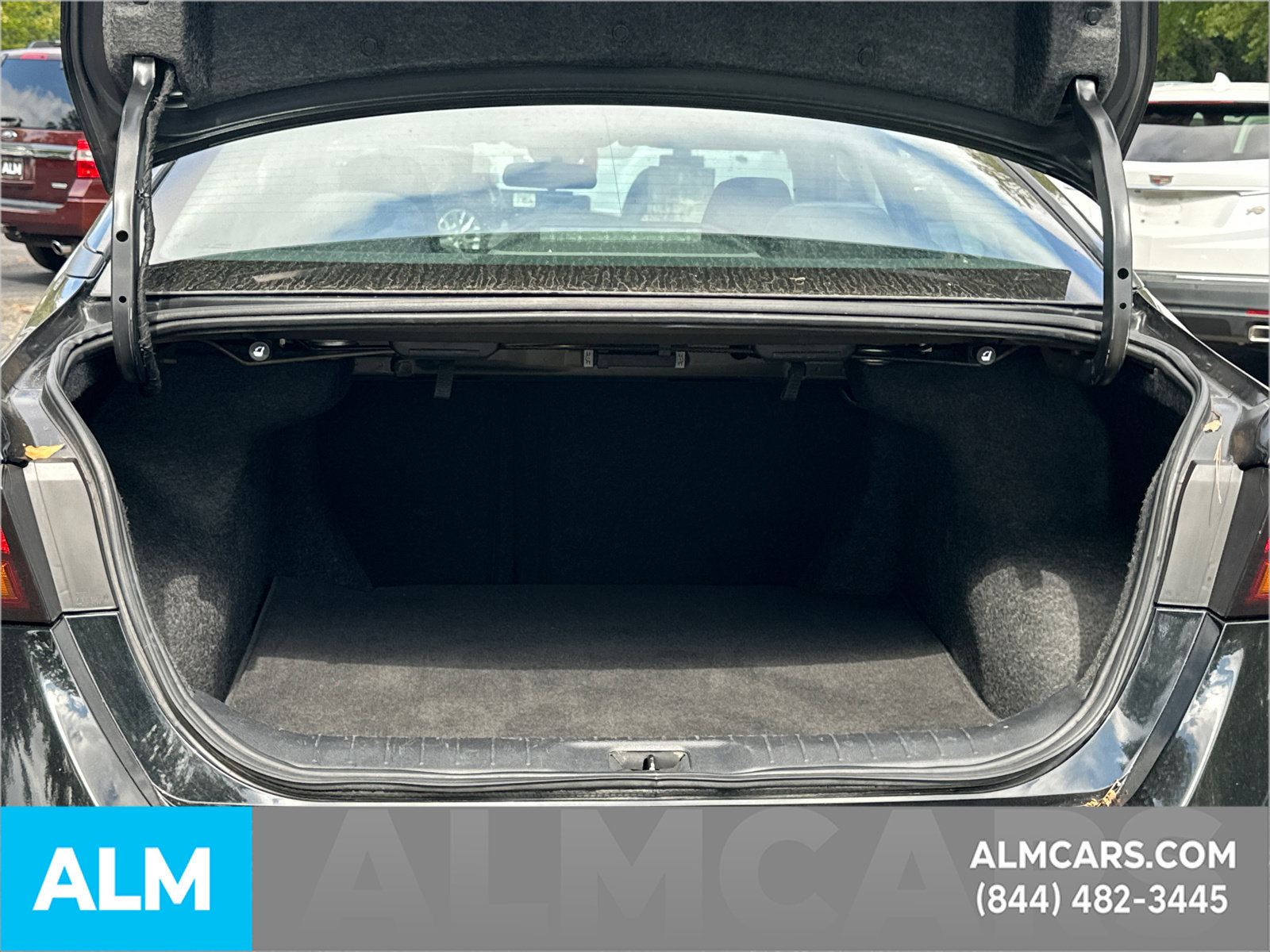 Used 2024 Nissan Altima 2.5 SV FWD image 21