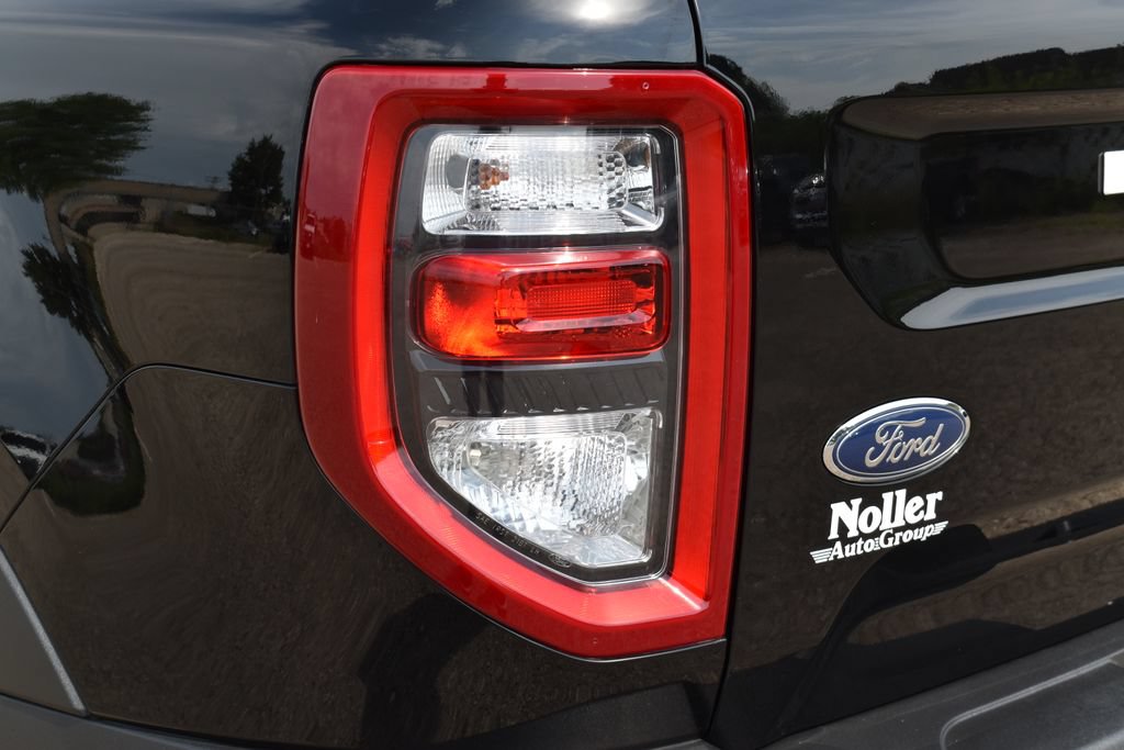 Certified 2025 Ford Bronco Sport Outer Banks w/ Outer Banks Tech Package+ AWD/4WD image 11