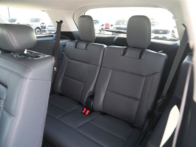 Certified 2025 Ford Explorer Active w/ Active Comfort Package AWD/4WD image 34