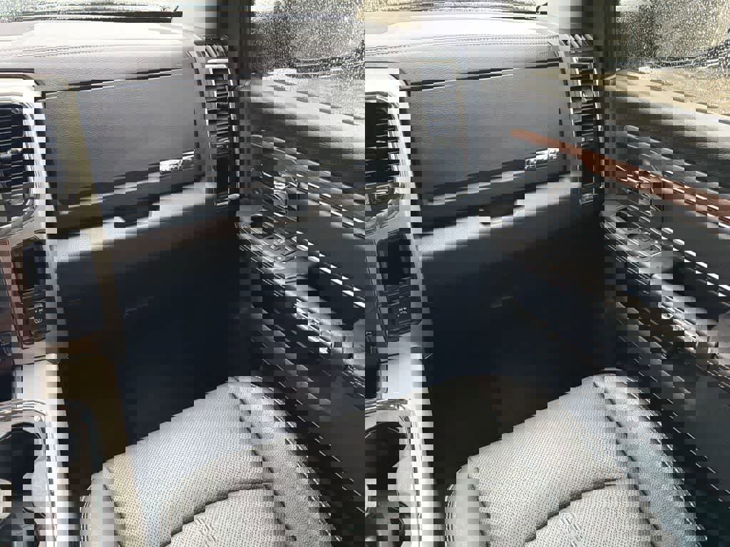 Used 2018 RAM 1500 Laramie w/ Convenience Group image 20