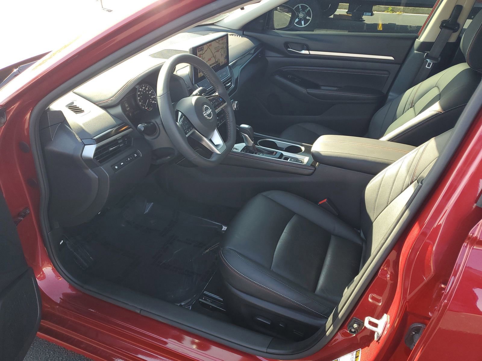 Used 2023 Nissan Altima 2.0 SR image 16