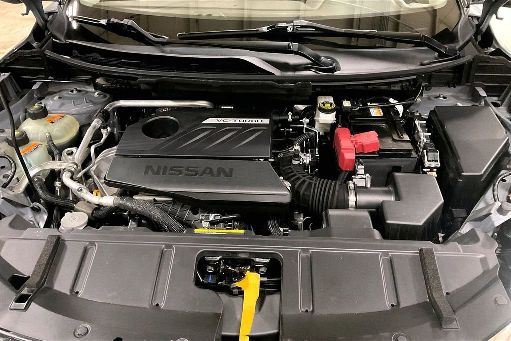 Used 2023 Nissan Rogue SL w/ SL Premium Package image 12