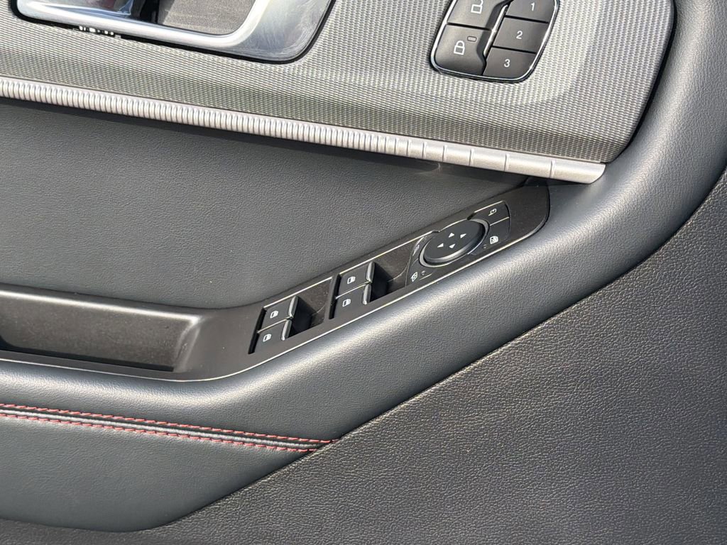 Certified 2025 Ford Explorer ST-Line w/ Premium Package image 22