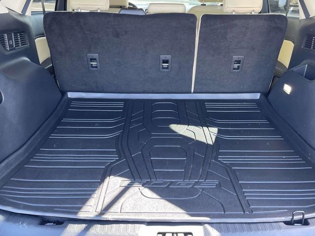 Certified 2024 Ford Edge SE w/ Black Appearance Package image 23