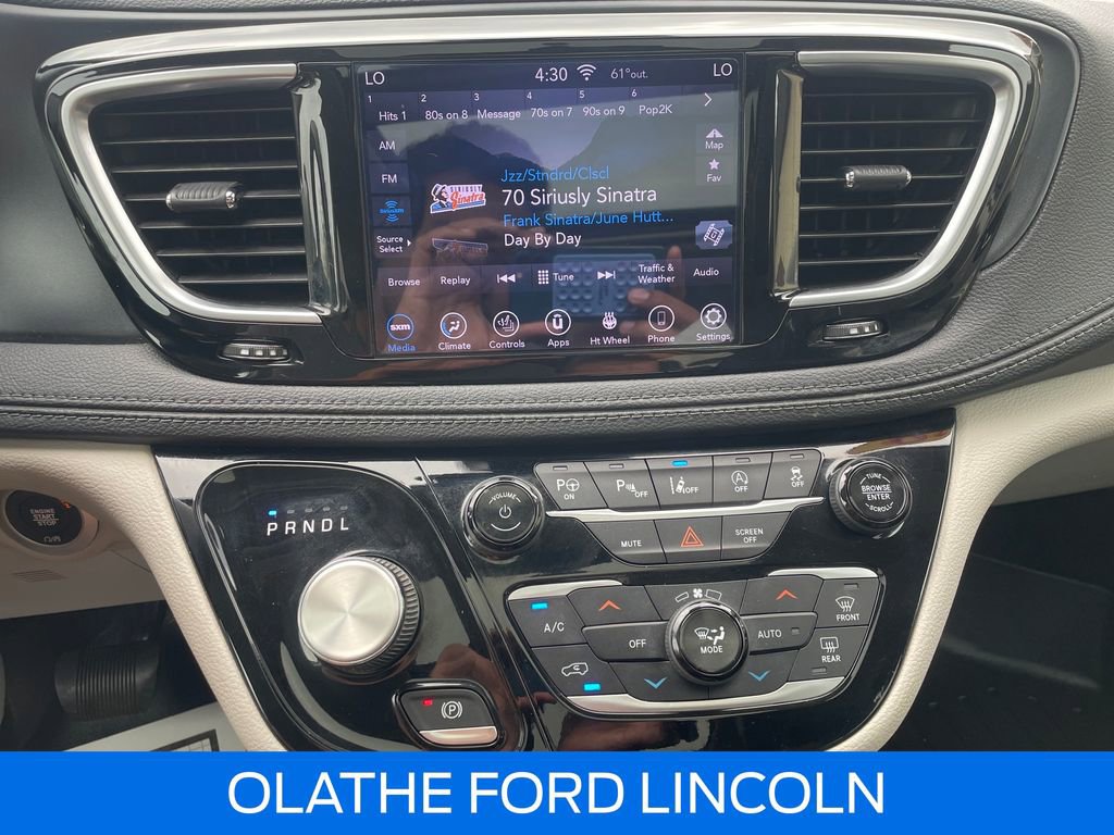 Used 2020 Chrysler Pacifica Limited FWD image 12
