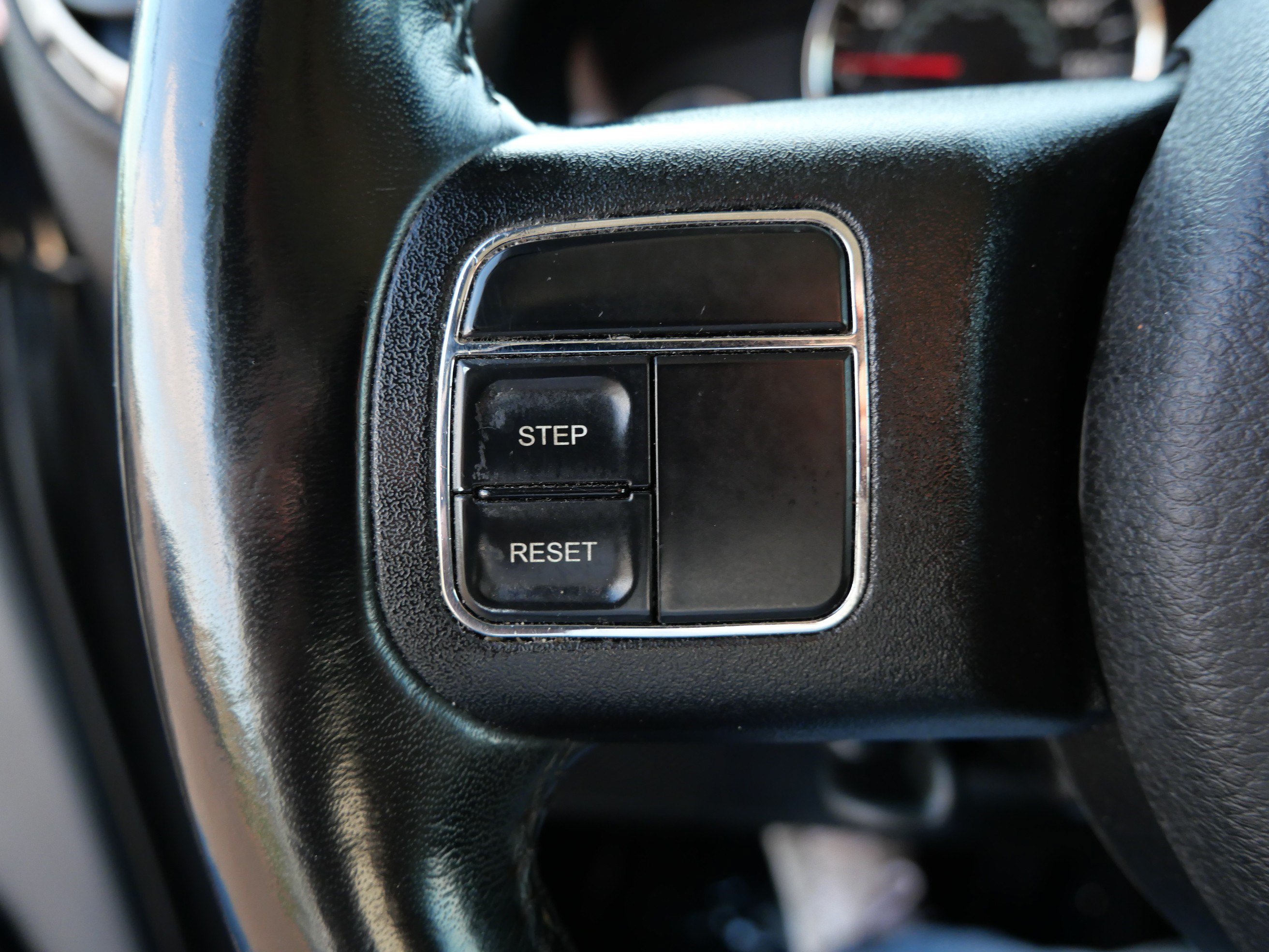 Used 2018 Jeep Wrangler Unlimited Sahara AWD/4WD image 27