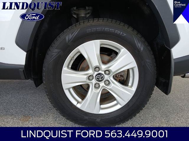 Used 2021 Toyota RAV4 LE AWD/4WD image 22
