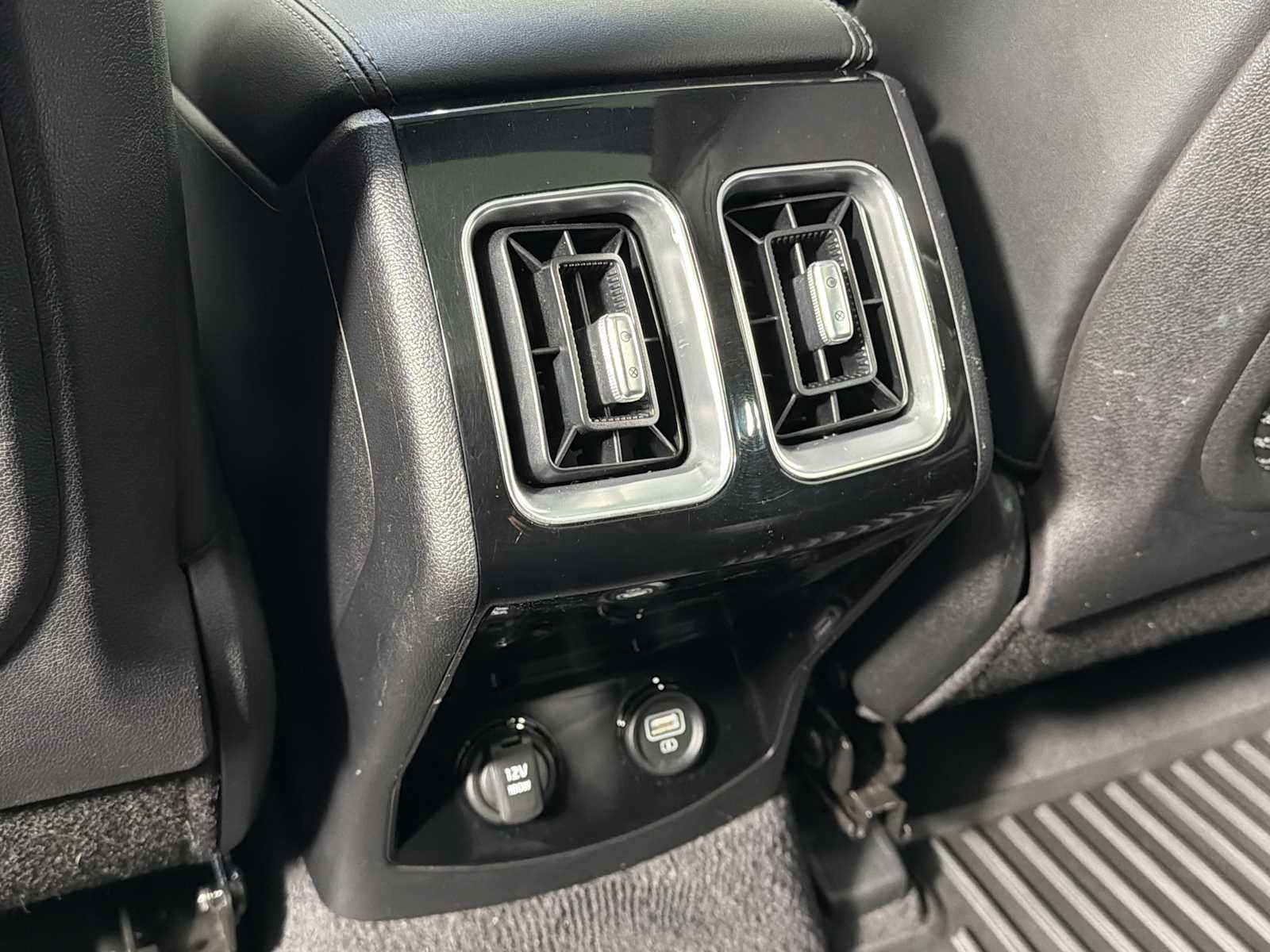 Used 2022 Kia Sorento SX FWD image 21