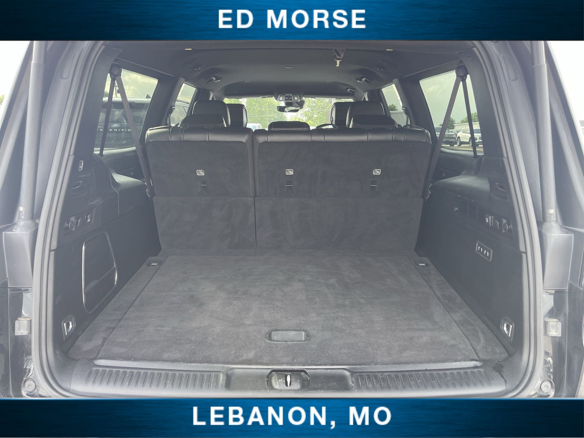 Used 2024 Jeep Wagoneer L Series II AWD/4WD image 23