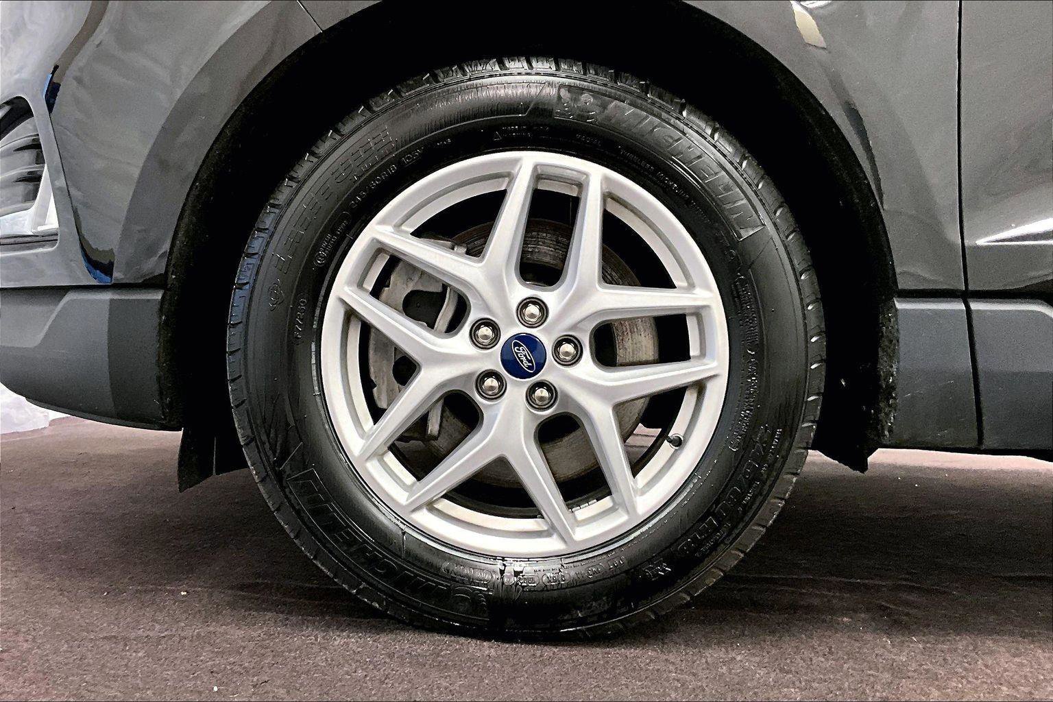 Certified 2022 Ford Edge SEL w/ Convenience Package image 10