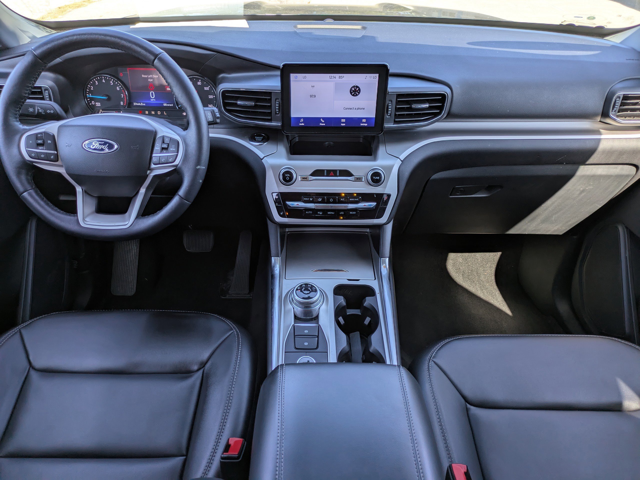 Certified 2022 Ford Explorer XLT w/ Equipment Group 202A image 14