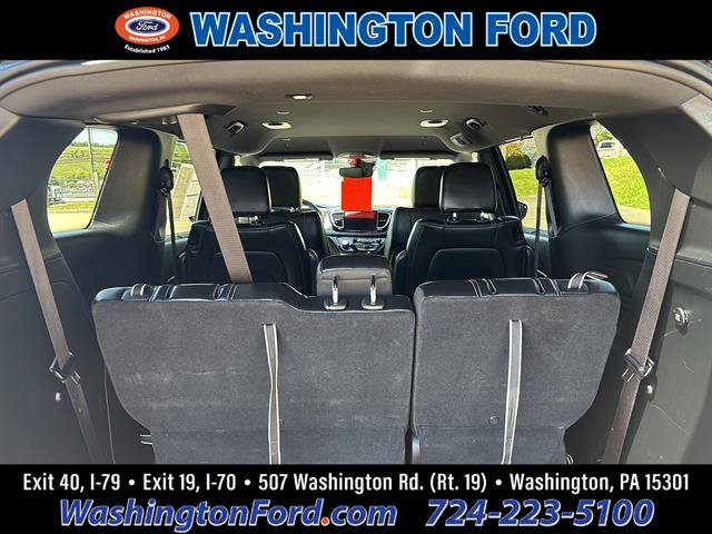 Used 2025 Chrysler Pacifica Select FWD image 17