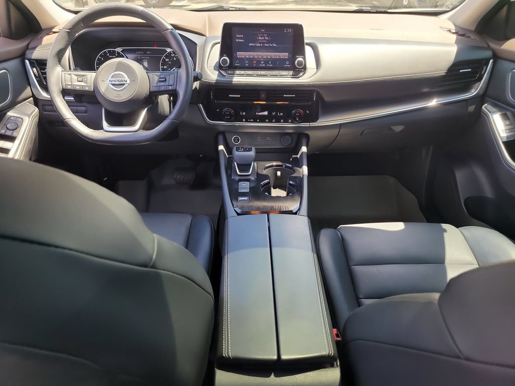 Used 2021 Nissan Rogue SV w/ Premium Package FWD image 12
