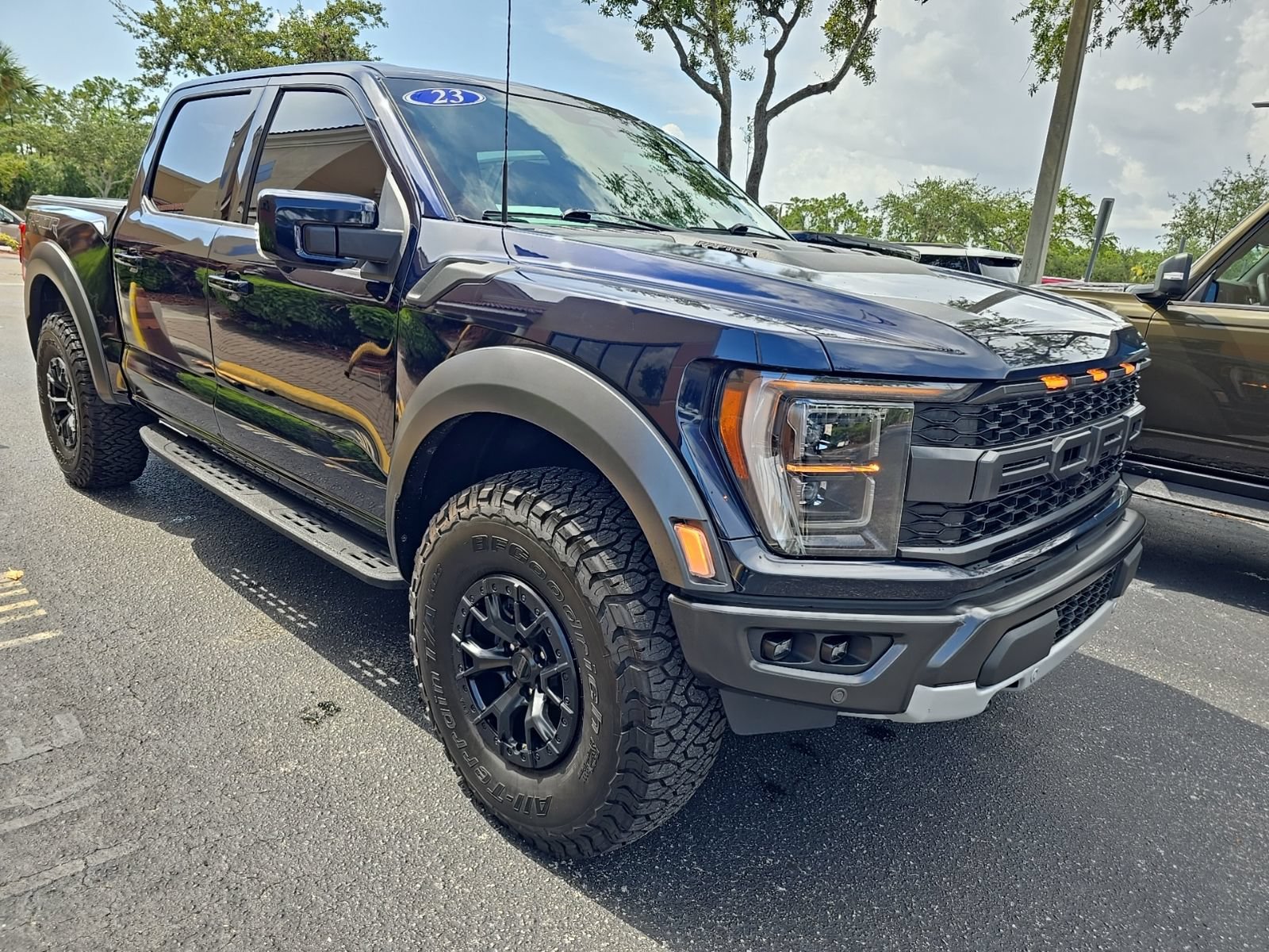Certified 2023 Ford F150 Raptor w/ Raptor 37 Performance Package AWD/4WD image 1