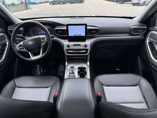 Certified 2023 Ford Explorer XLT w/ Equipment Group 202A AWD/4WD image 10