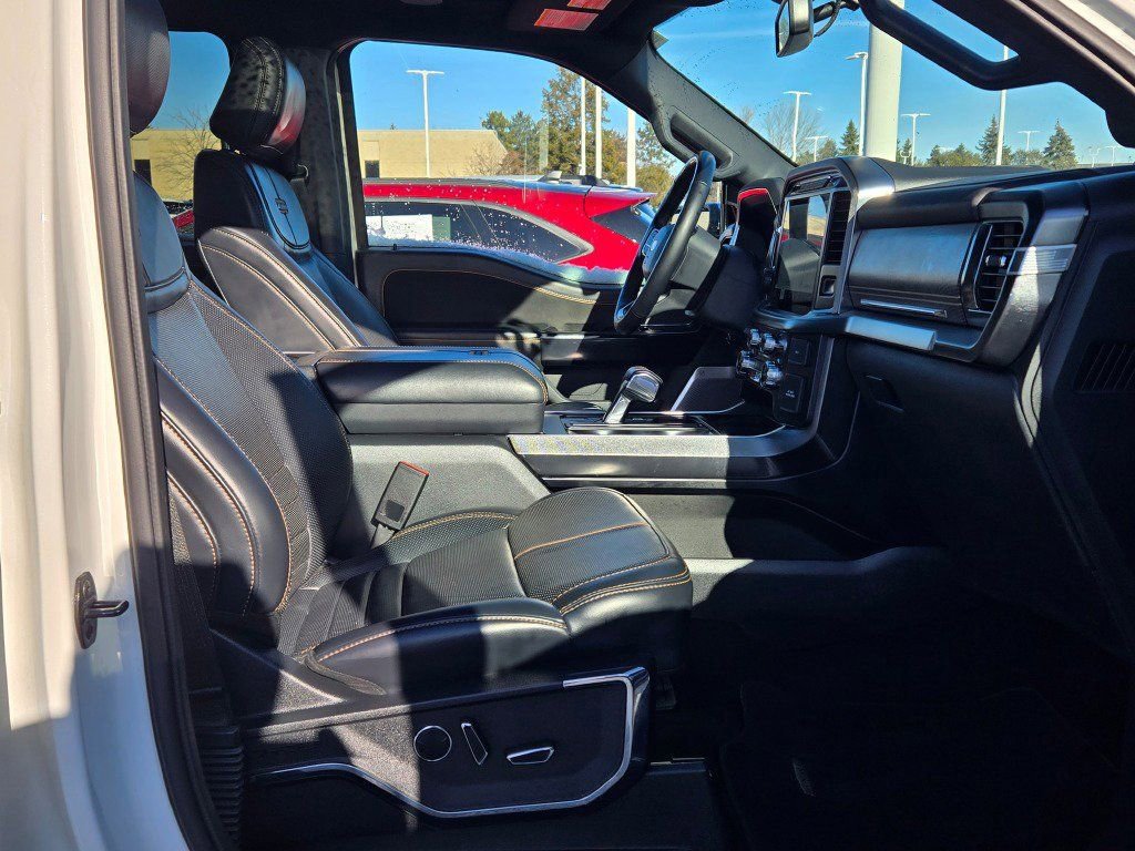 Certified 2022 Ford F150 Platinum w/ Equipment Group 701A High AWD/4WD image 8