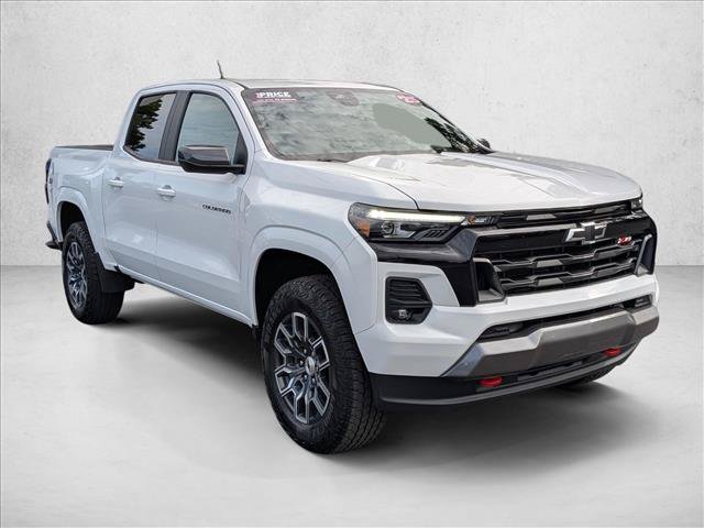 Used 2025 Chevrolet Colorado Z71 AWD/4WD video 3