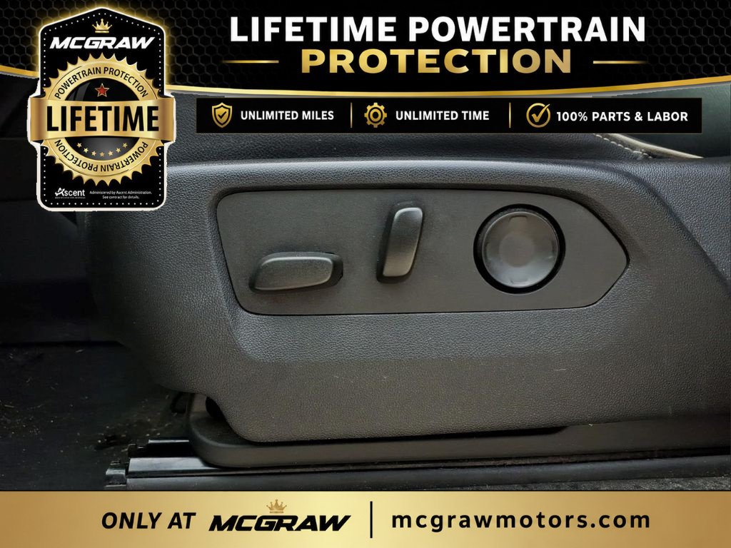 Used 2021 GMC Yukon XL SLT w/ SLT Premium Package AWD/4WD image 15