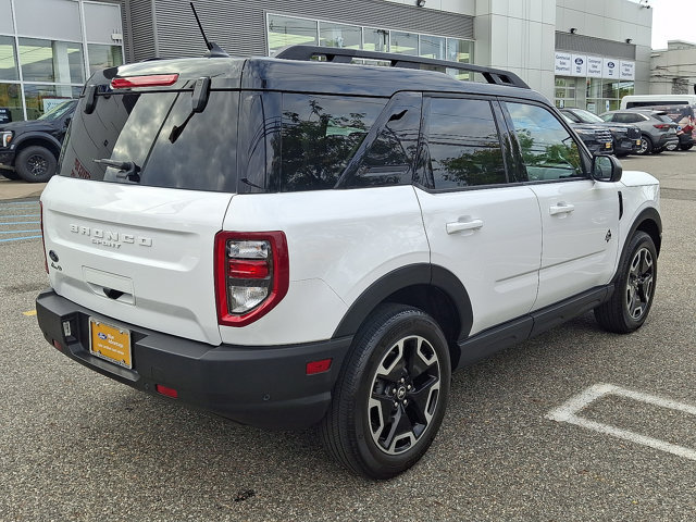 Certified 2024 Ford Bronco Sport Outer Banks w/ Tech Package AWD/4WD image 17