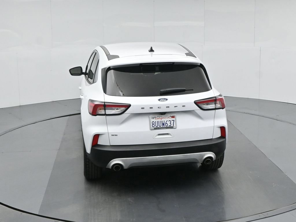 Certified 2020 Ford Escape SE image 15