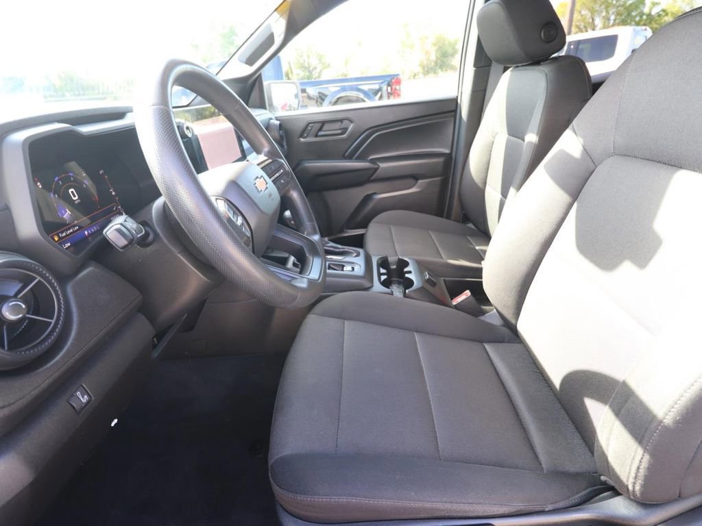 Used 2023 Chevrolet Colorado W/T image 8