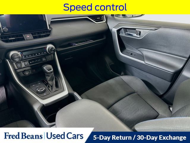 Used 2023 Toyota RAV4 SE w/ Convenience Package AWD/4WD image 30