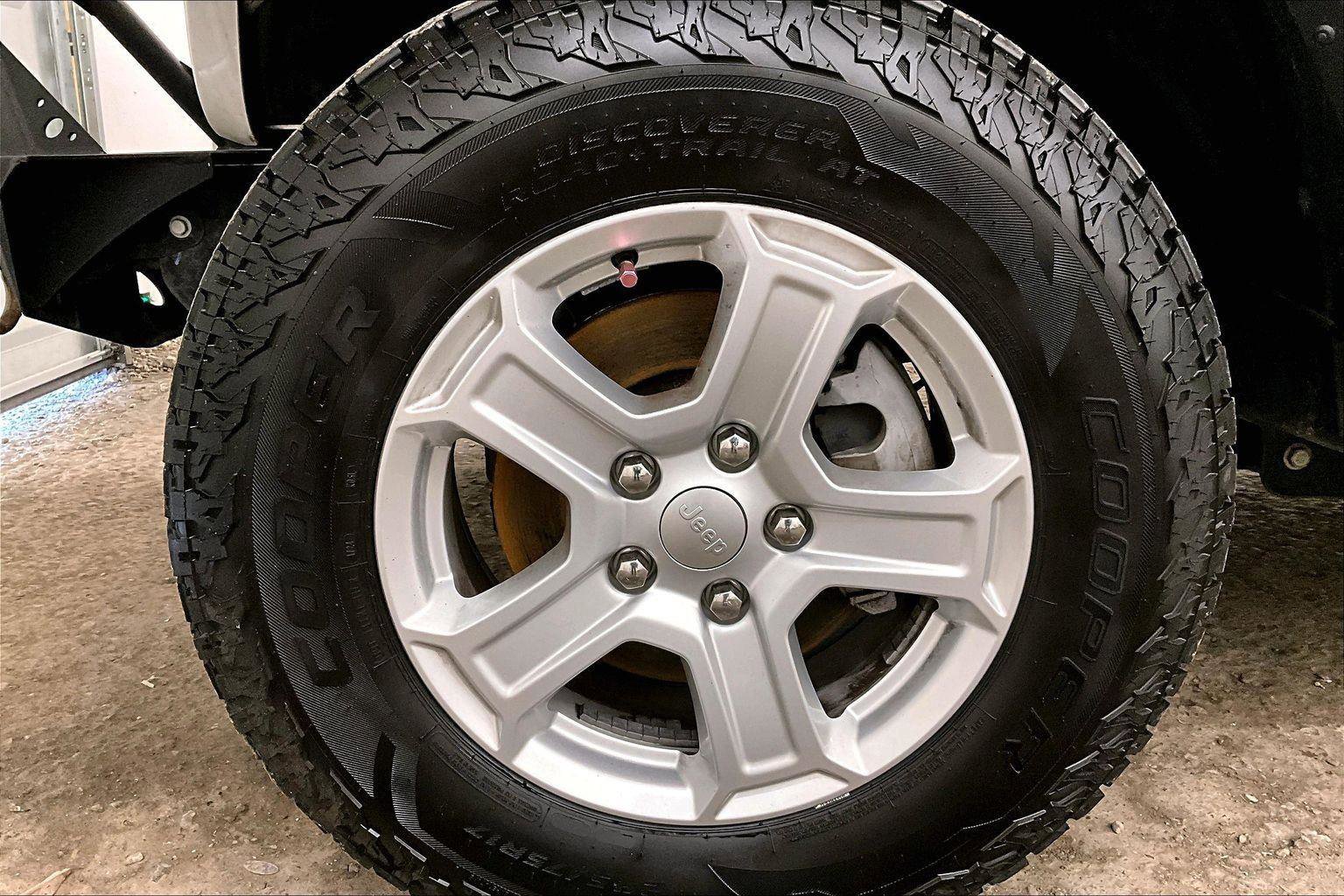 Used 2018 Jeep Wrangler Unlimited Sport S image 8