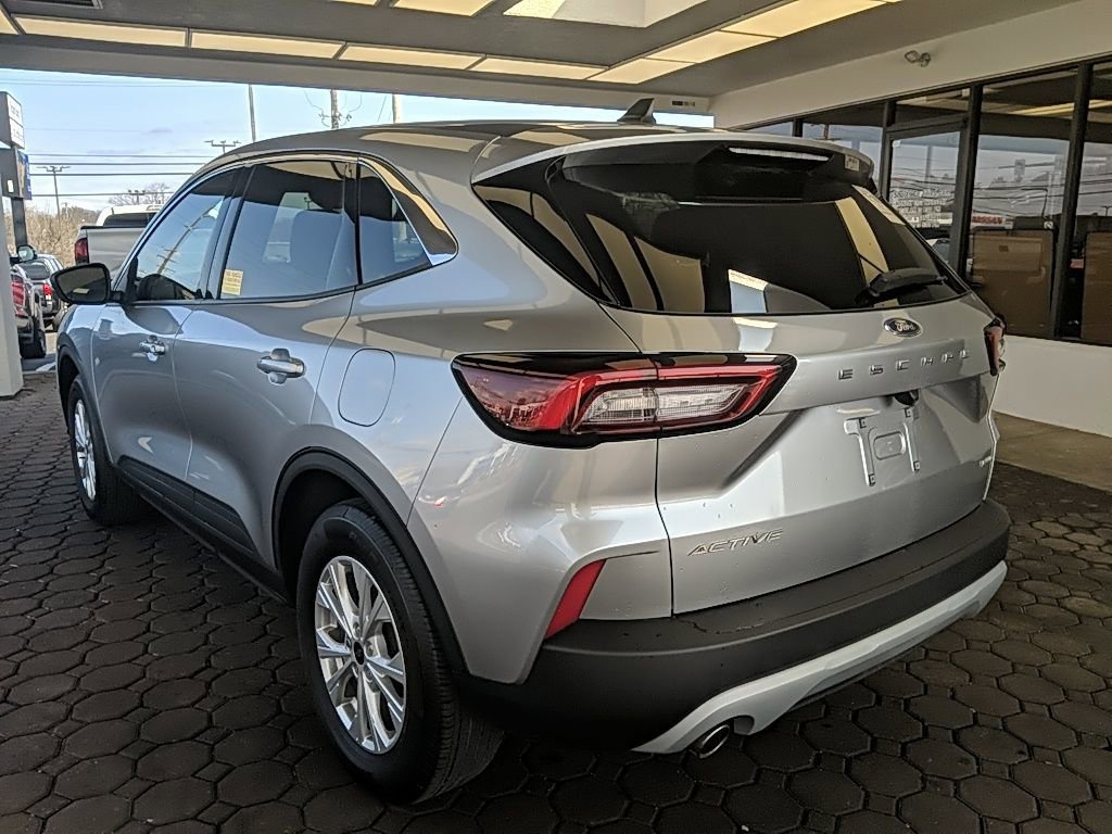 Certified 2024 Ford Escape Active image 9