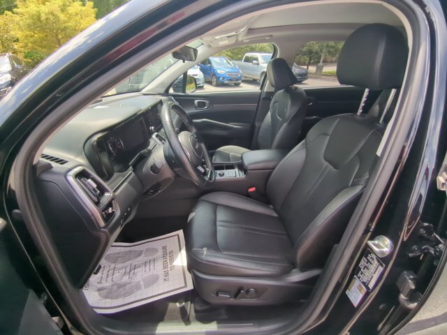 Used 2023 Kia Sorento S w/ Panoramic Sunroof Package FWD image 14